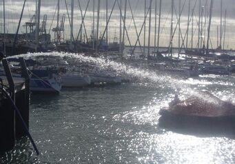 Knysna EL PA Liferaft 2010 08 09 050