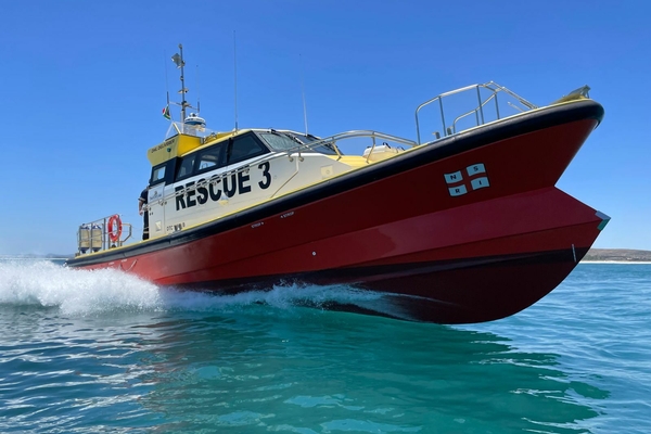Rescue 3 DHL Deliverer